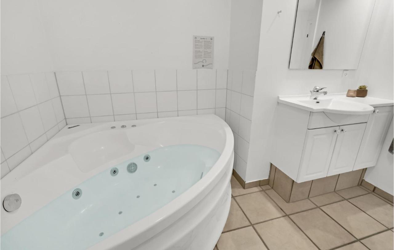 3 Bedroom Beautiful Home In Aabenraa Esterno foto